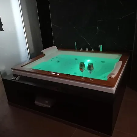 Luxurya * Bari
