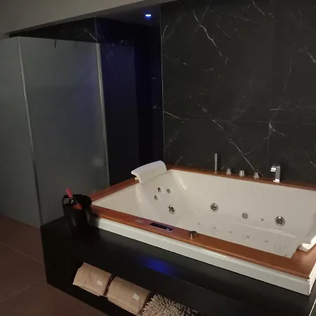 Luxurya Apartment