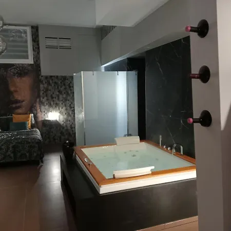 Luxurya Apartment Bari