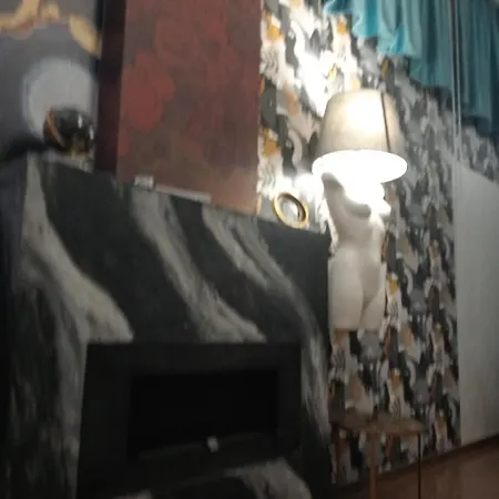 Luxurya باري