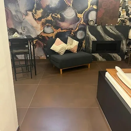 Luxurya